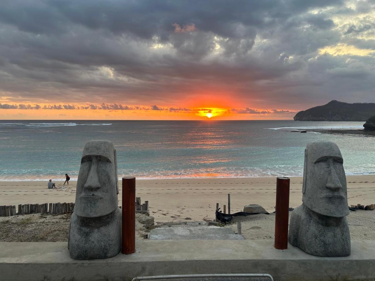 Mama Nings Beach Hotel Sekongkang 외부 사진