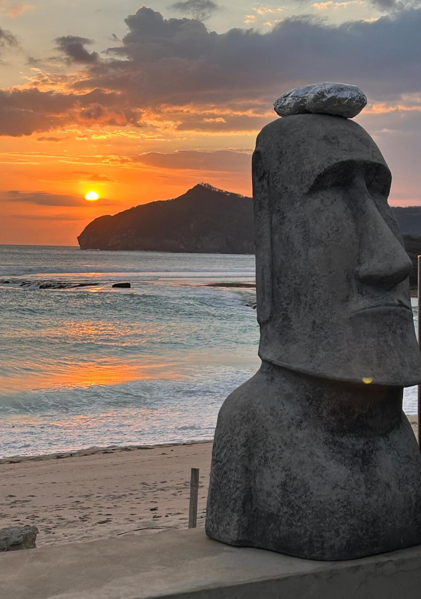Mama Nings Beach Hotel Sekongkang 외부 사진
