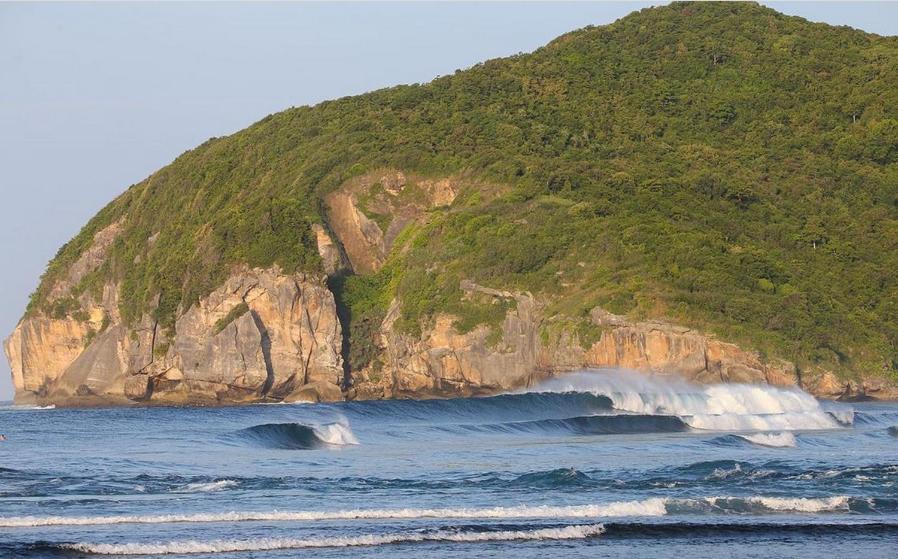 Mama Nings Beach Hotel Sekongkang 외부 사진