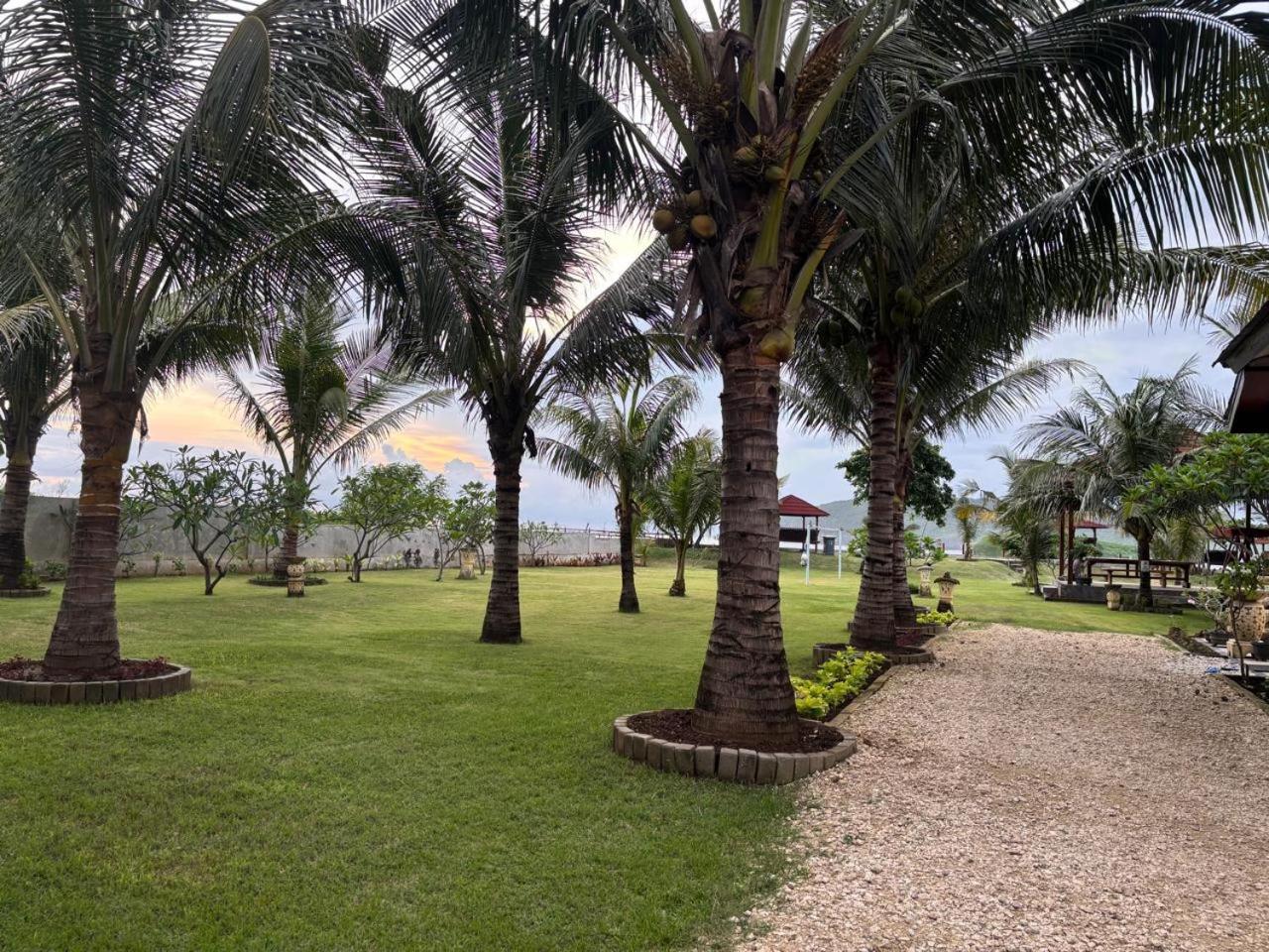 Mama Nings Beach Hotel Sekongkang 외부 사진